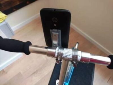 Build a Bicycle Dash Cam with an Old Cell Phone Image
